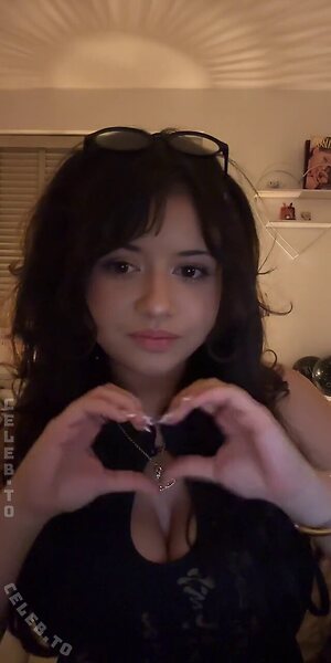 Roxy Mya / rxy.bb Nude Leaked Photo #15