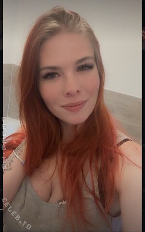 Roxy Sander Nude Leaked Photo #5