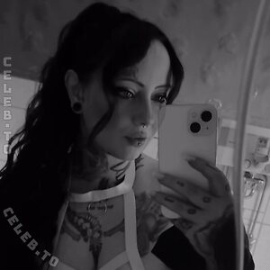 Roxyrebell Nude Leaked Photo #2