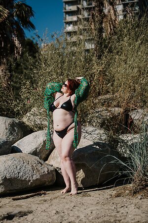 Ruby Roxx Super Curvy Model NUDE Photos and Videos