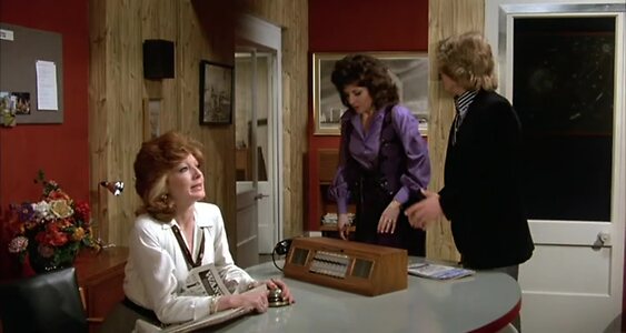Rula Lenska leaked photo #7