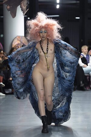 Runway leaked photo #2