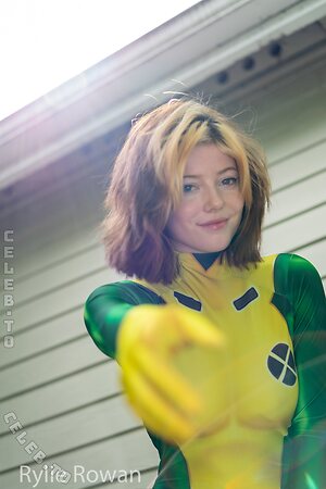 Rylie Rowan Nude Leaked Photo #33