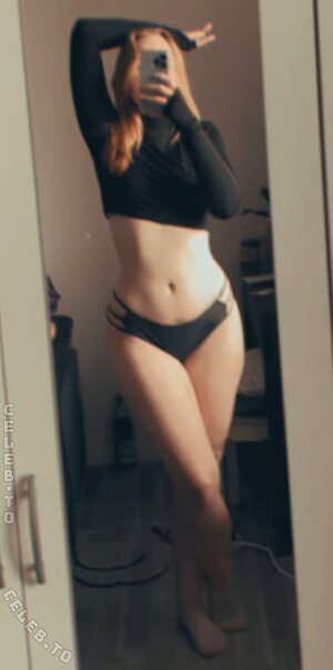 Ryumeike Nude Leaked Photo #10