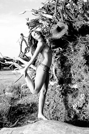 Sabrina Herz Nude Leaked Photo #12