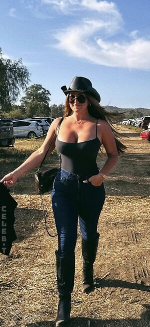 Sabrina Leamon photo