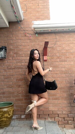 Sabrina Pezeshkian leaked photo #6