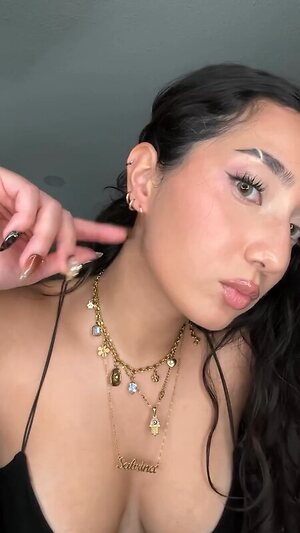 Sabrina Pezeshkian leaked photo #18