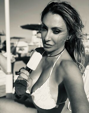 Sabrina Salerno leaked photo #105