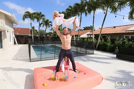 Sadie Hartz Nude Leaked Photo #21