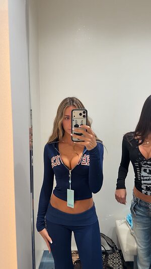Sadie Mckenna Nude Leaked Photo #234