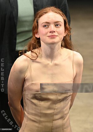 Sadie Sink Nude Leaked Photo #22