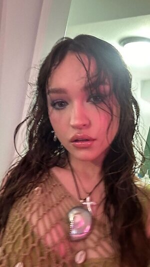 Sadie Stanley leaked photo #3