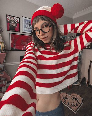 sailorbeeee leaked photo #22