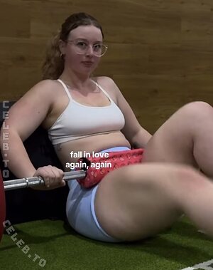sajaamyee Nude Leaked Photo #10