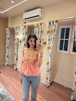 Sakshi Sharma leaked photo #12