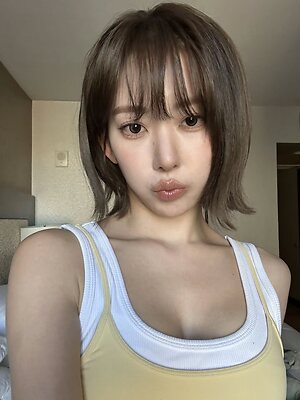 Sakura Miyawaki leaked photo #109