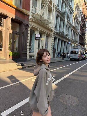 Sakura Miyawaki leaked photo #122