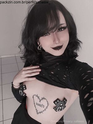 Salliesw leaked photo #2