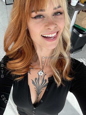 SallyDinosaur leaked photo #414