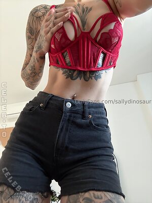 SallyDinosaur leaked photo #555