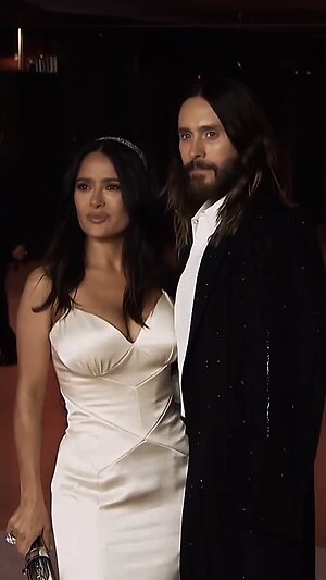 Salma Hayek Hot leaked photo #12
