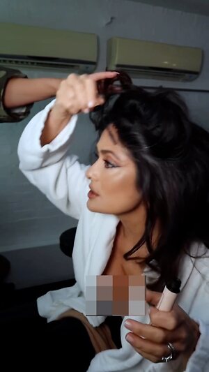 Salma Hayek Hot leaked photo #26