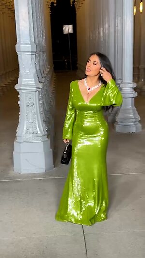 Salma Hayek Hot leaked photo #58