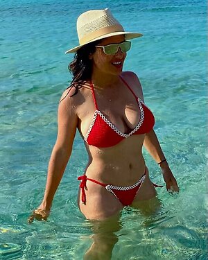 Salma Hayek leaked photo #72