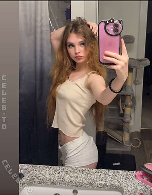 Sam Renee leaked photo #186