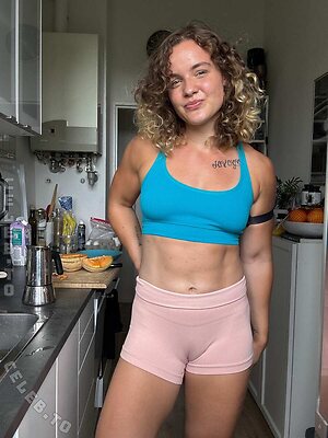 Samantha Herfert leaked photo #3