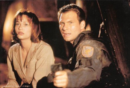 Samantha Mathis leaked photo #5