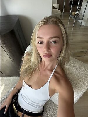 Samantha Riehl leaked photo #2
