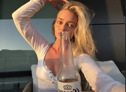 Samantha Riehl leaked photo #15