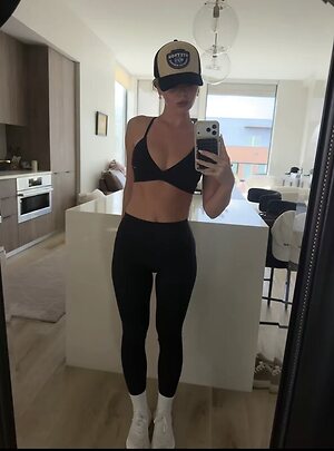 Samantha Riehl leaked photo #18