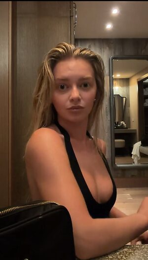 Samantha Riehl leaked photo #26