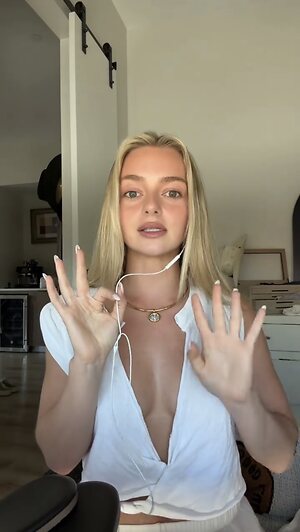 Samantha Riehl leaked photo #43
