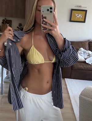 Samantha Riehl leaked photo #47