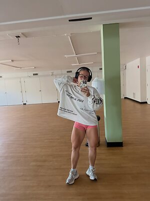 Samantha Van Lieu leaked photo #11