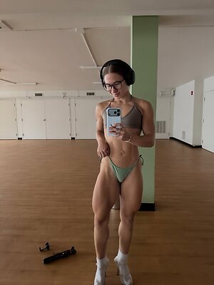 Samantha Van Lieu Nude Leaked Photo #33