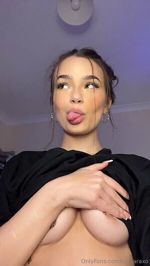 Samara leaked photo #24