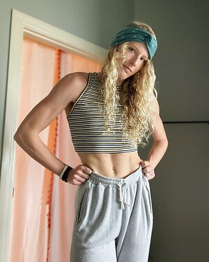 Sandi Morris leaked photo #14