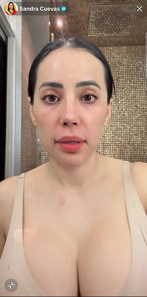 Sandra Cuevas Nude Leaked Photo #9
