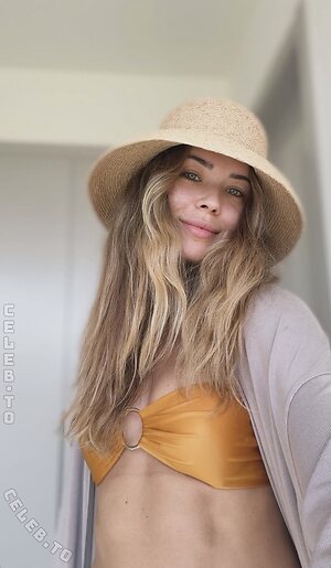 Sandra Kubicka Nude Leaked Photo #4