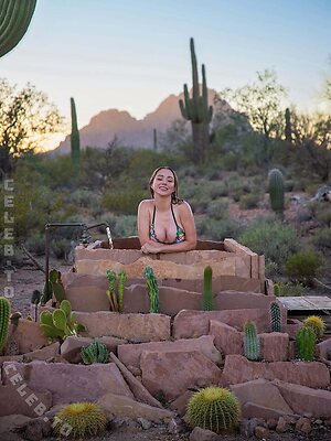 Sara Jean Underwood photo