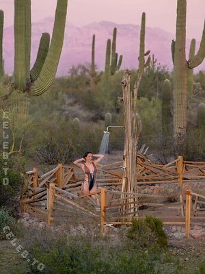 Sara Jean Underwood More Nude Photos