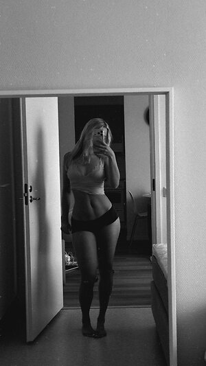 Sara Manner leaked photo #104