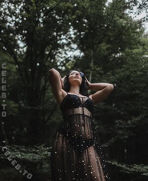 Sara Meier leaked photo #20