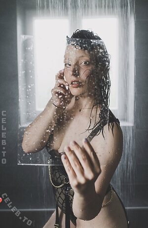Sara Meier leaked photo #51