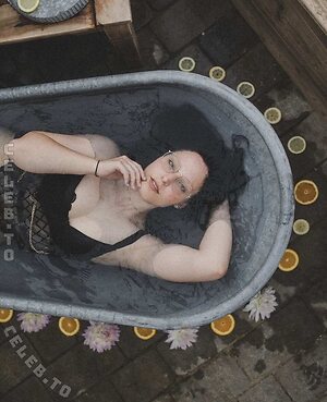 Sara Meier leaked photo #52